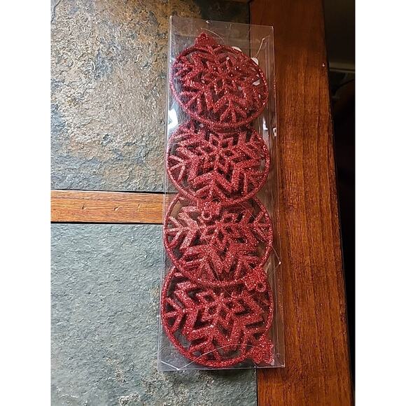 Glitter Round Snowflake Christmas Ornaments LOTS OF GLITTER Set of 4 Red - Picture 2 of 4